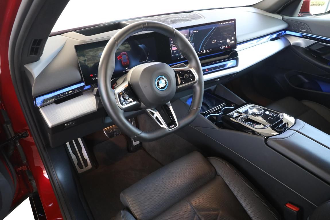 BMW i5, eDrive40 Sedan - fotka 2