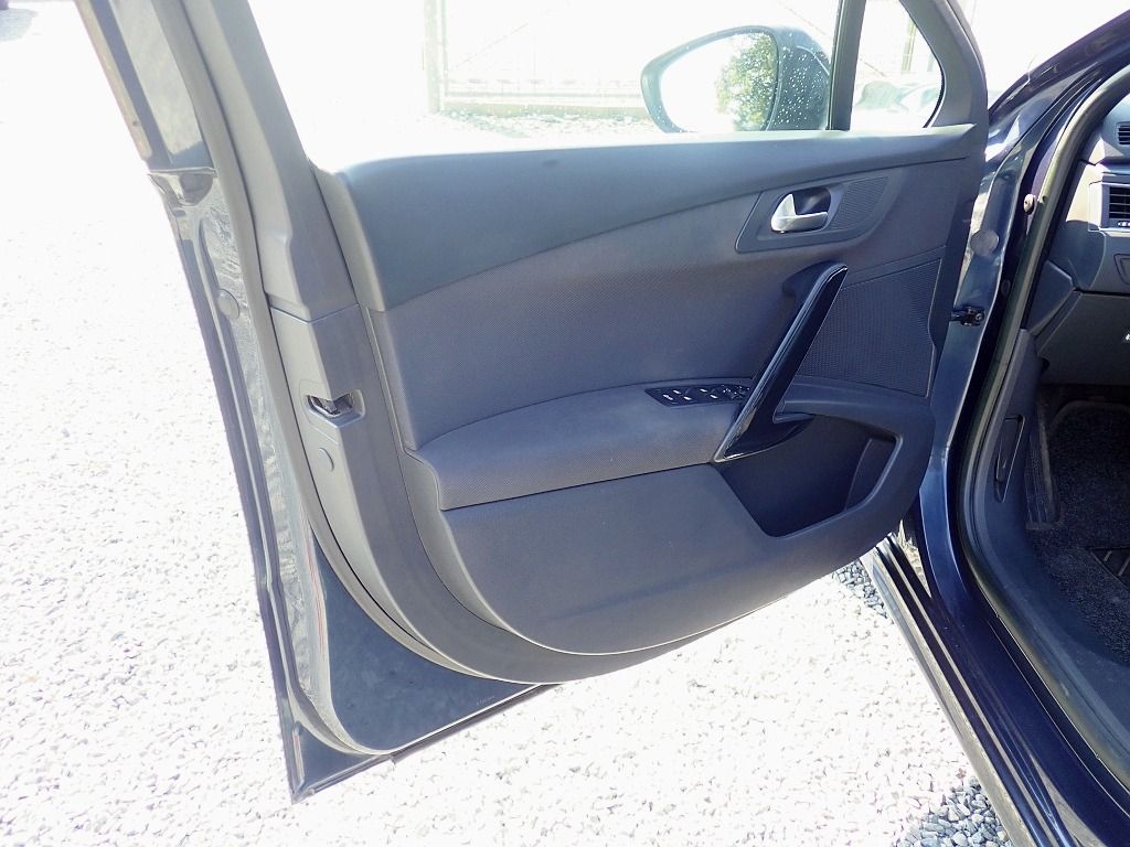 Peugeot 508, Peugeot 508 ČR 2.0HDI 120KW ma - fotka 4