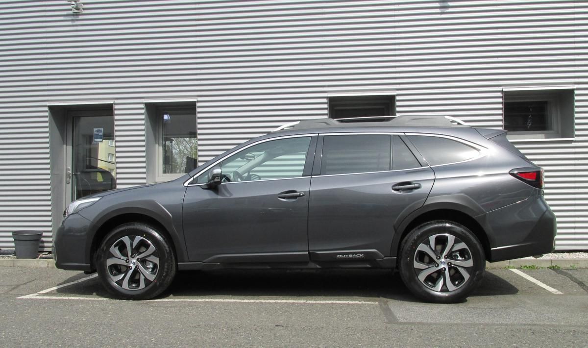 Subaru Outback, 2,5i TOURING  MY25.5 - fotka 3