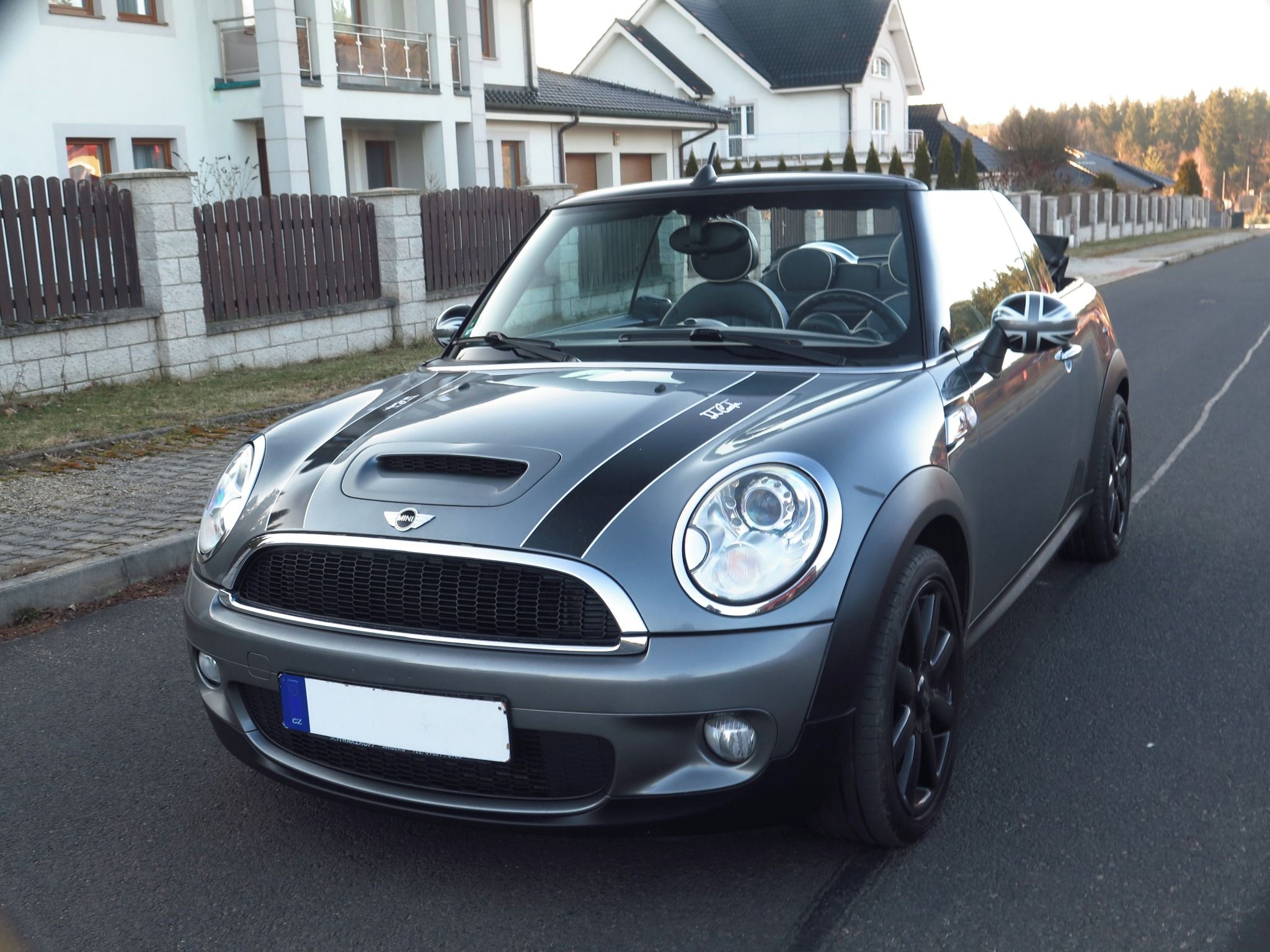 Mini Cooper S, 1.6i - Kůže // Navi // 128kW - fotka 3