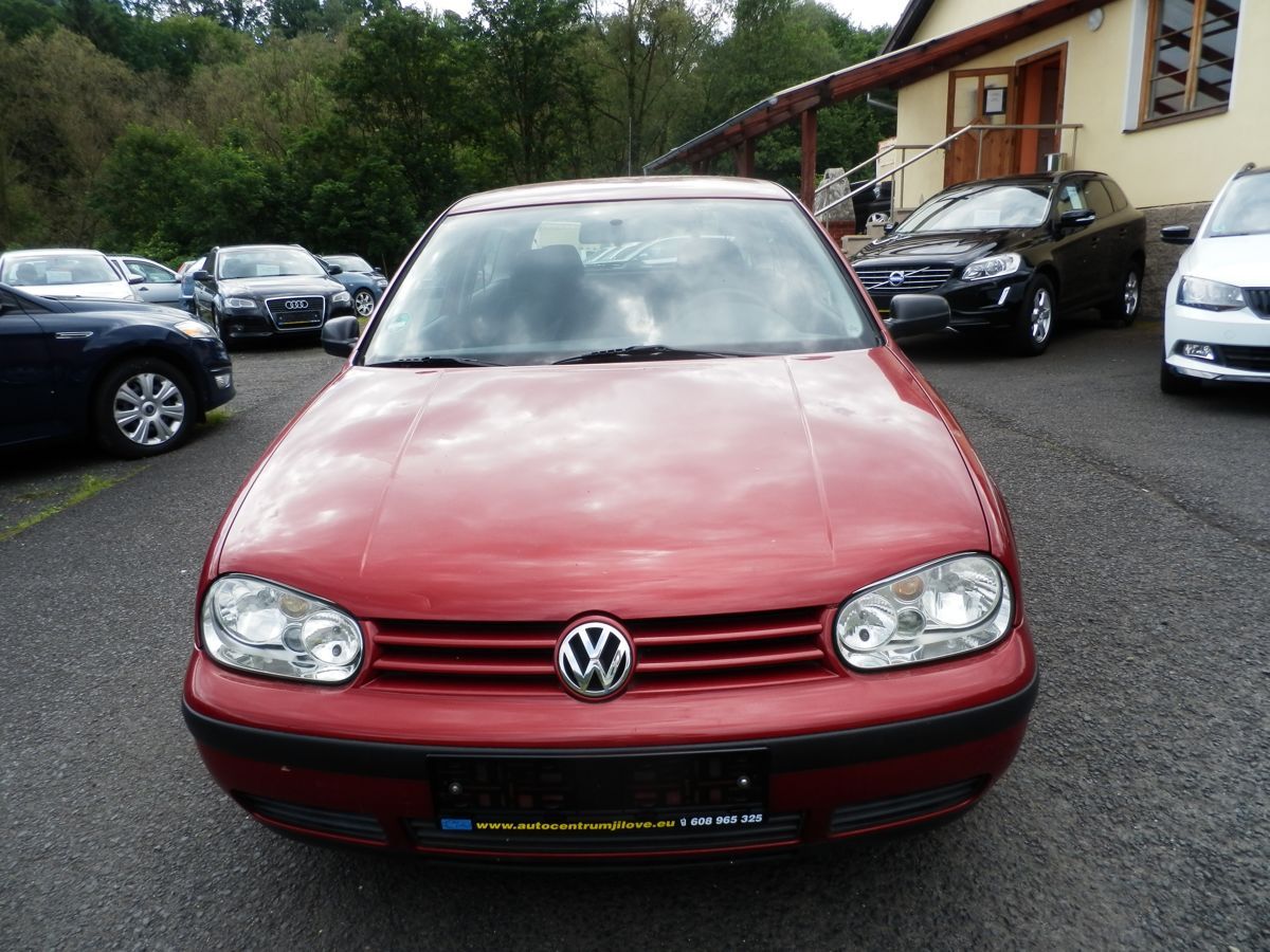 Volkswagen Golf, 1.4 55KW - fotka 2