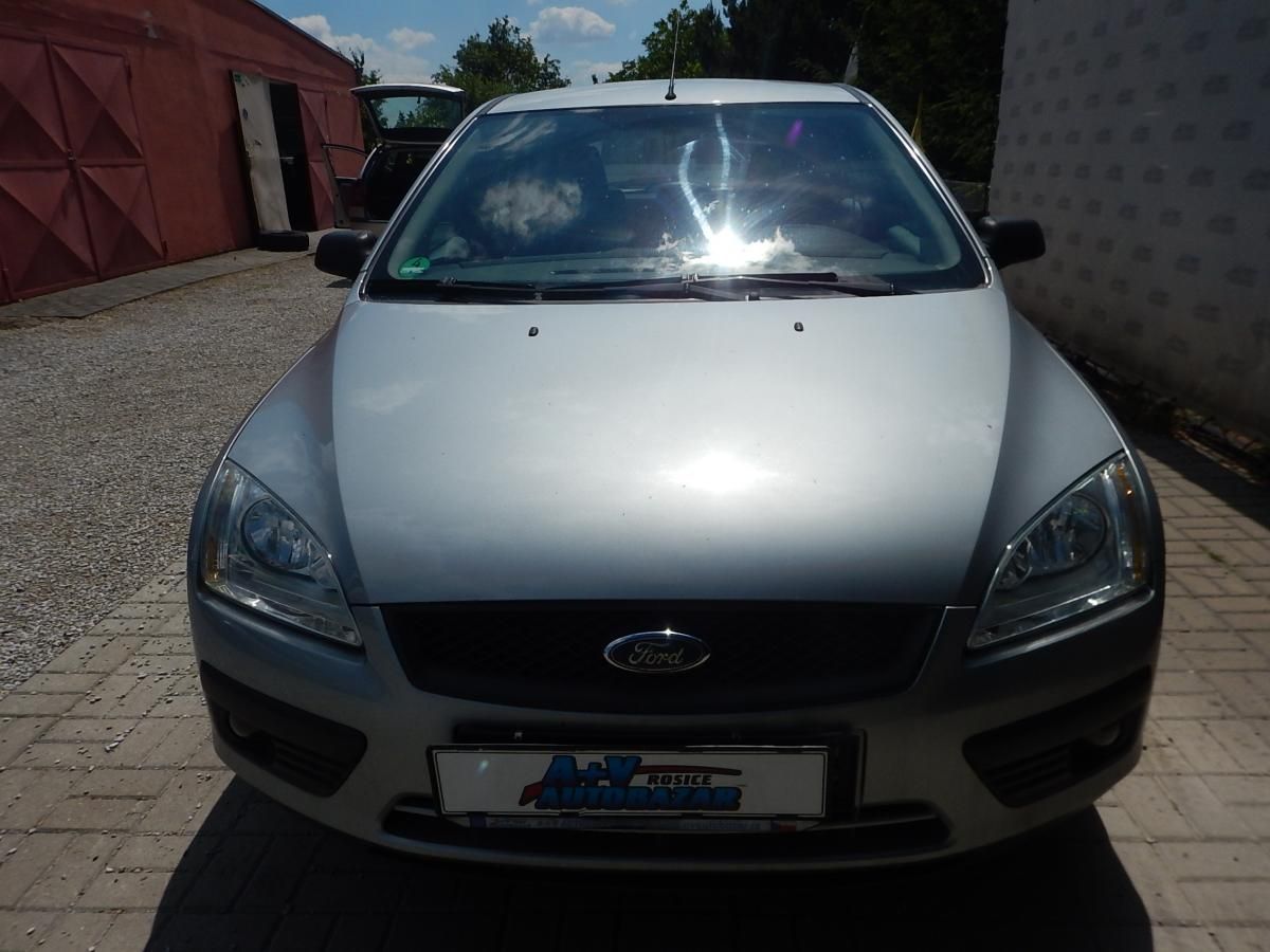 Ford Focus, 1.6i, KLIMA - fotka 6