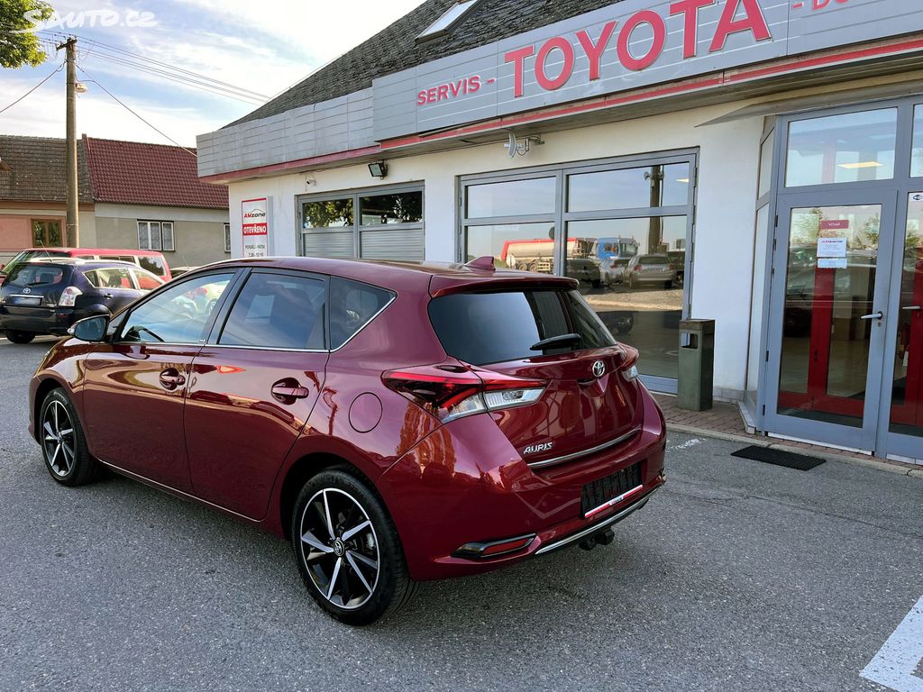 Toyota Auris, fotka 4