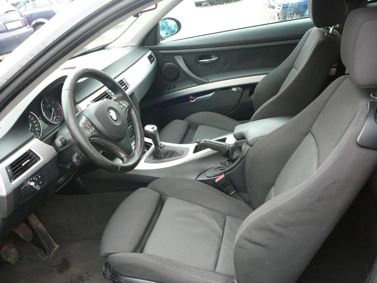 BMW Řada 3, 2,0 320d xDrive Coupe - fotka 6