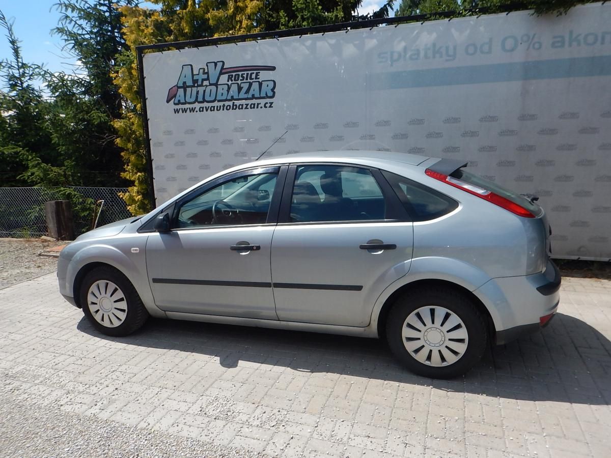 Ford Focus, 1.6i, KLIMA - fotka 3