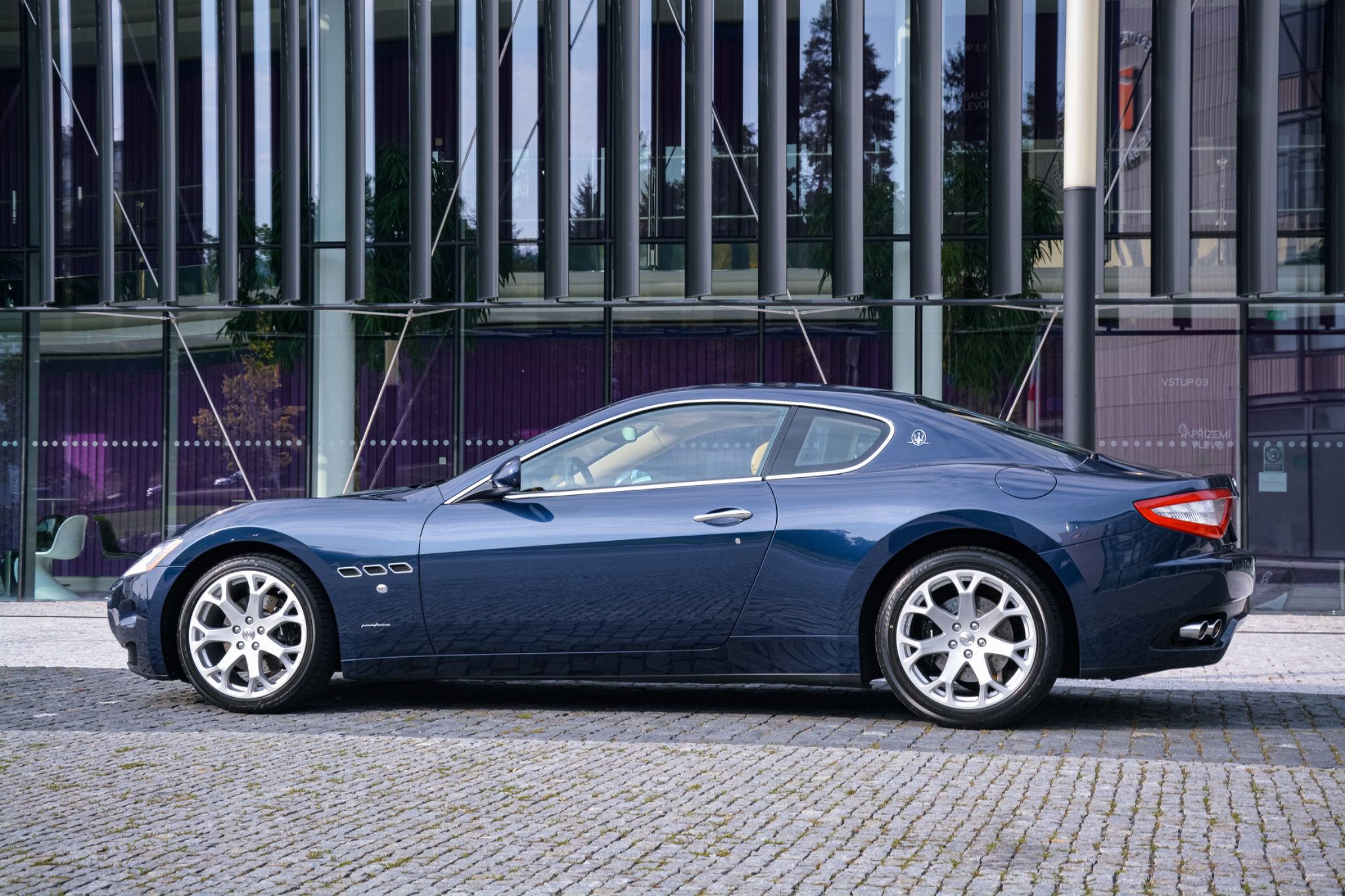 Maserati GranTurismo - fotka 2
