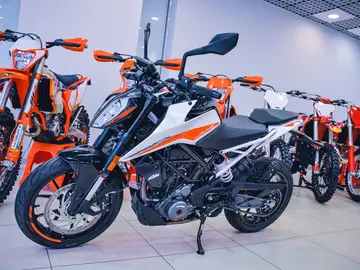 KTM, Duke Akrapovič Nový