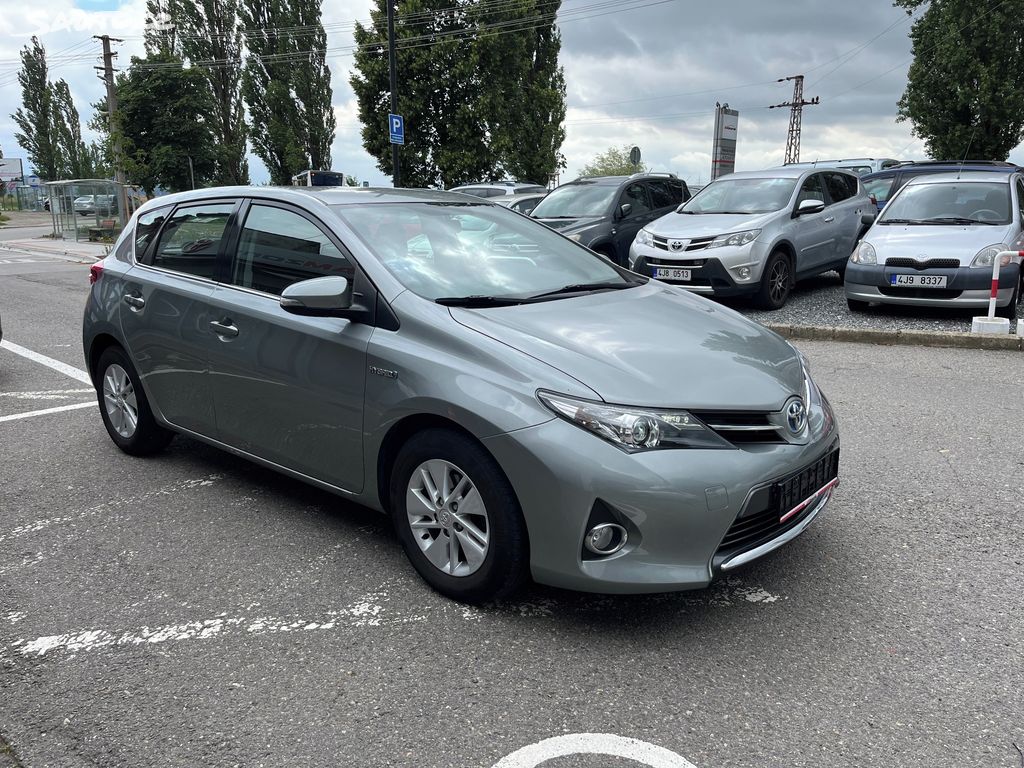 Toyota Auris, fotka 6