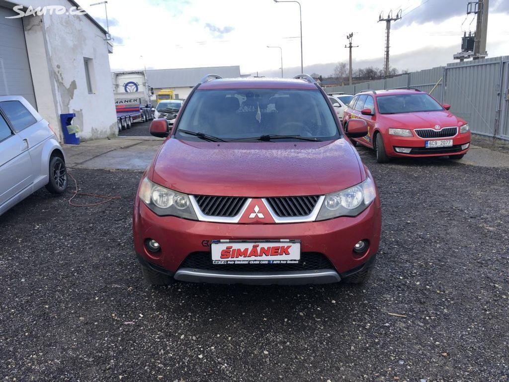 Mitsubishi Outlander, 2.2 Di-D 4X4 - fotka 5
