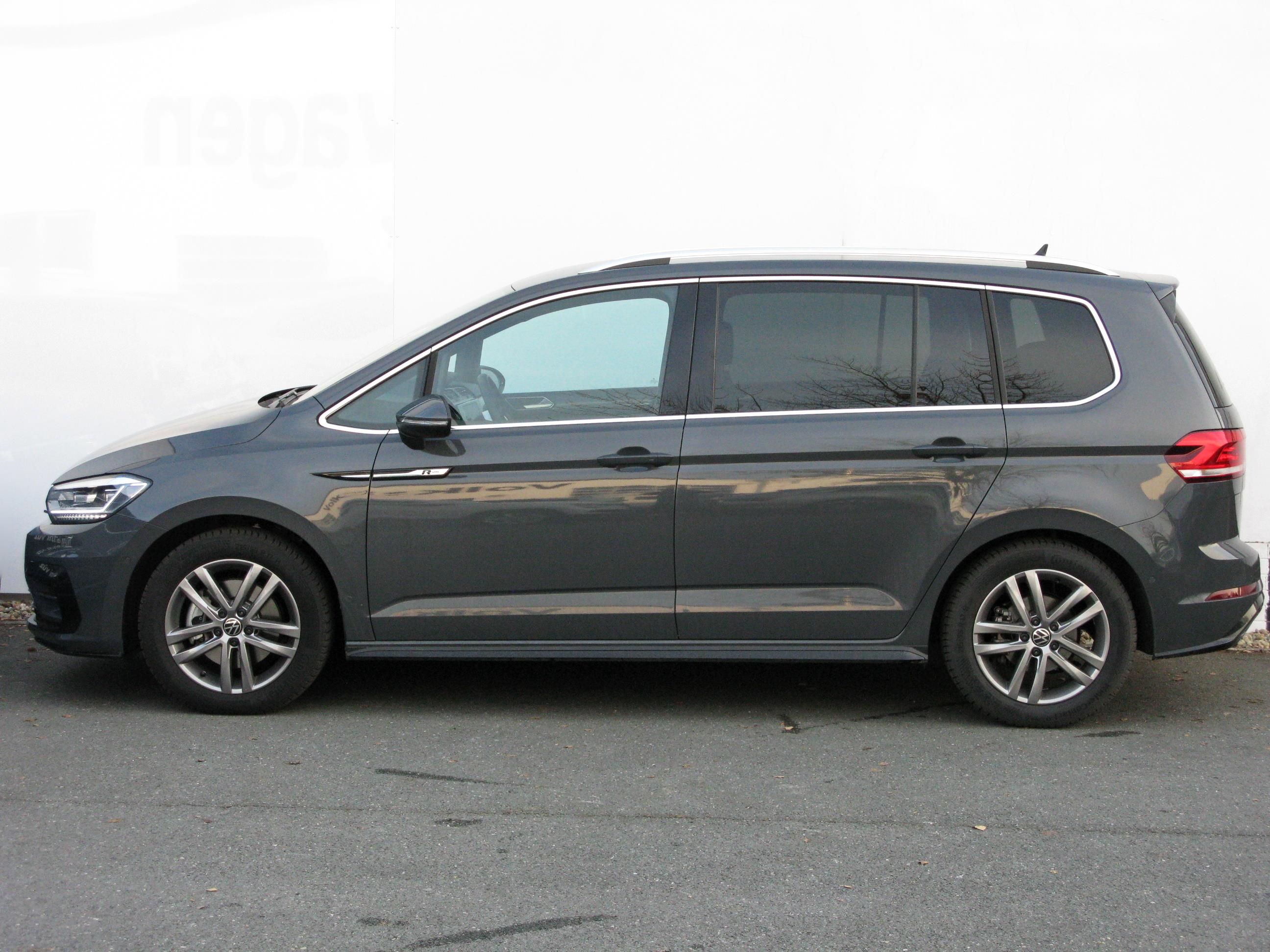 Volkswagen Touran, R-line 1.5 TSI 110 kW - fotka 6