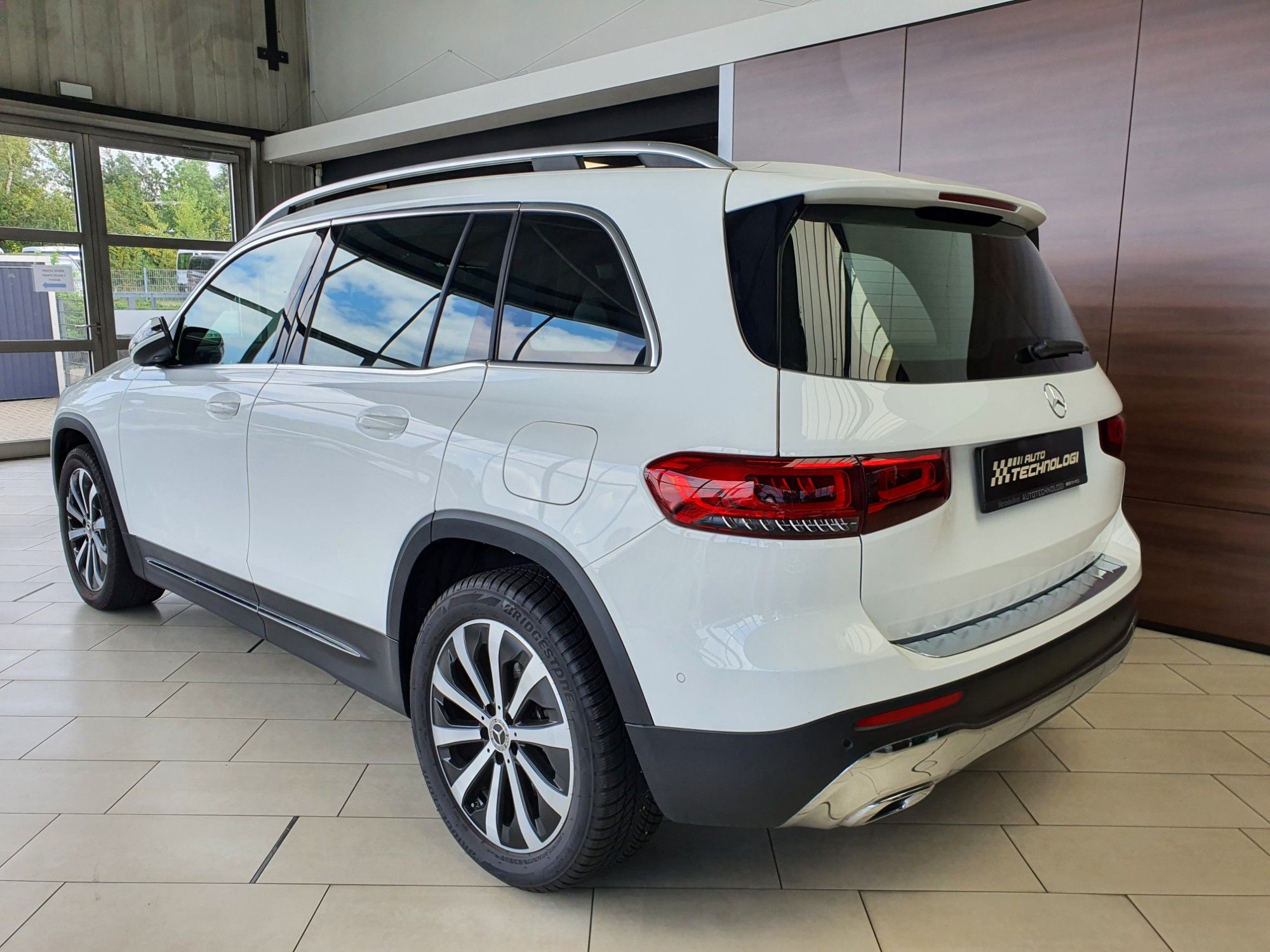 Mercedes-Benz GLB, 220 D 4MATIC - fotka 5