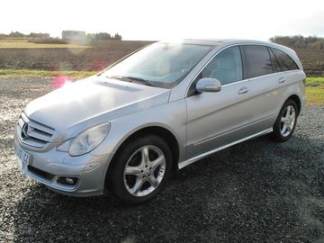 R320 cdi 165 kw polokůže 6míst