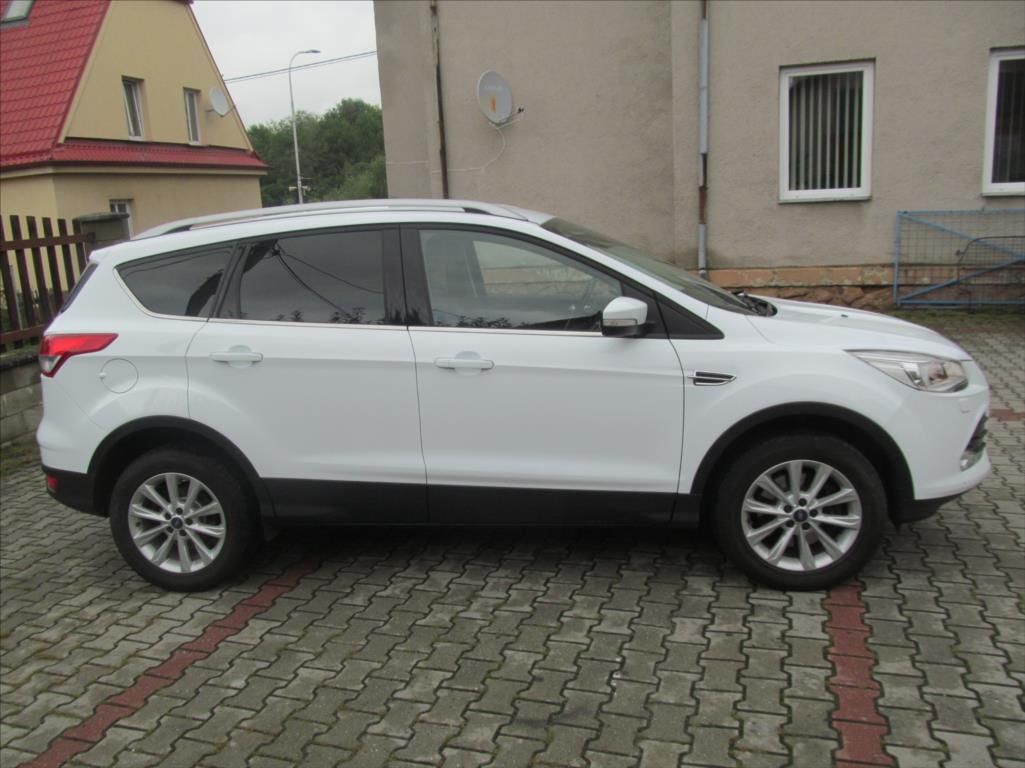Ford Kuga, 2,0 TOP STAV  4x4 TITANIUM TAŽ - fotka 3