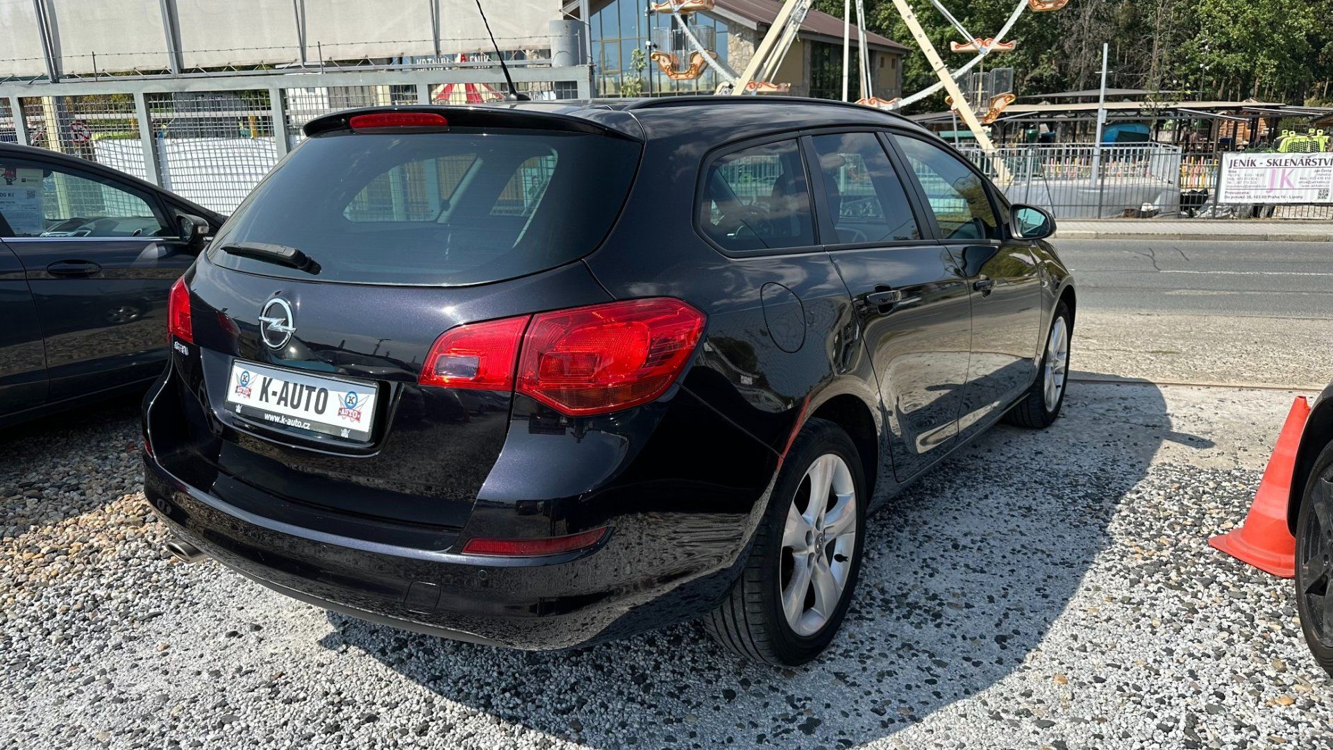 Opel Astra, 1.4T 88kW *ALU*Tempomat*1Maj* - fotka 4