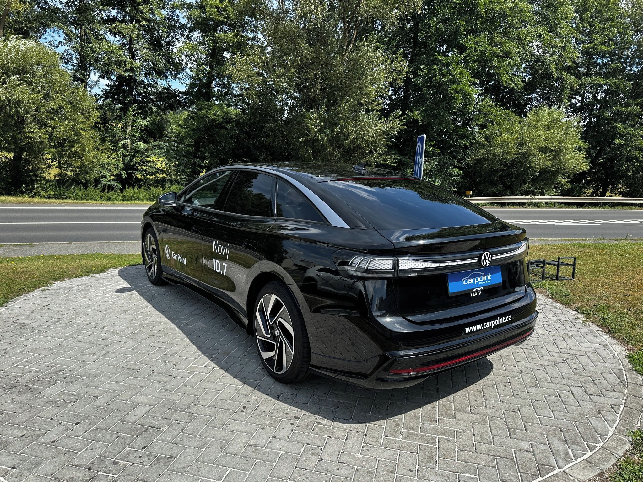 Volkswagen ID.7, Pro 210 kW, kap. 77 kWh - fotka 4