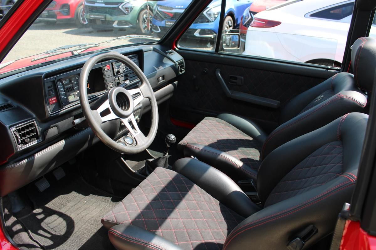 Volkswagen Golf, Rabbit Convertible 1.6 i 81kW - fotka 6