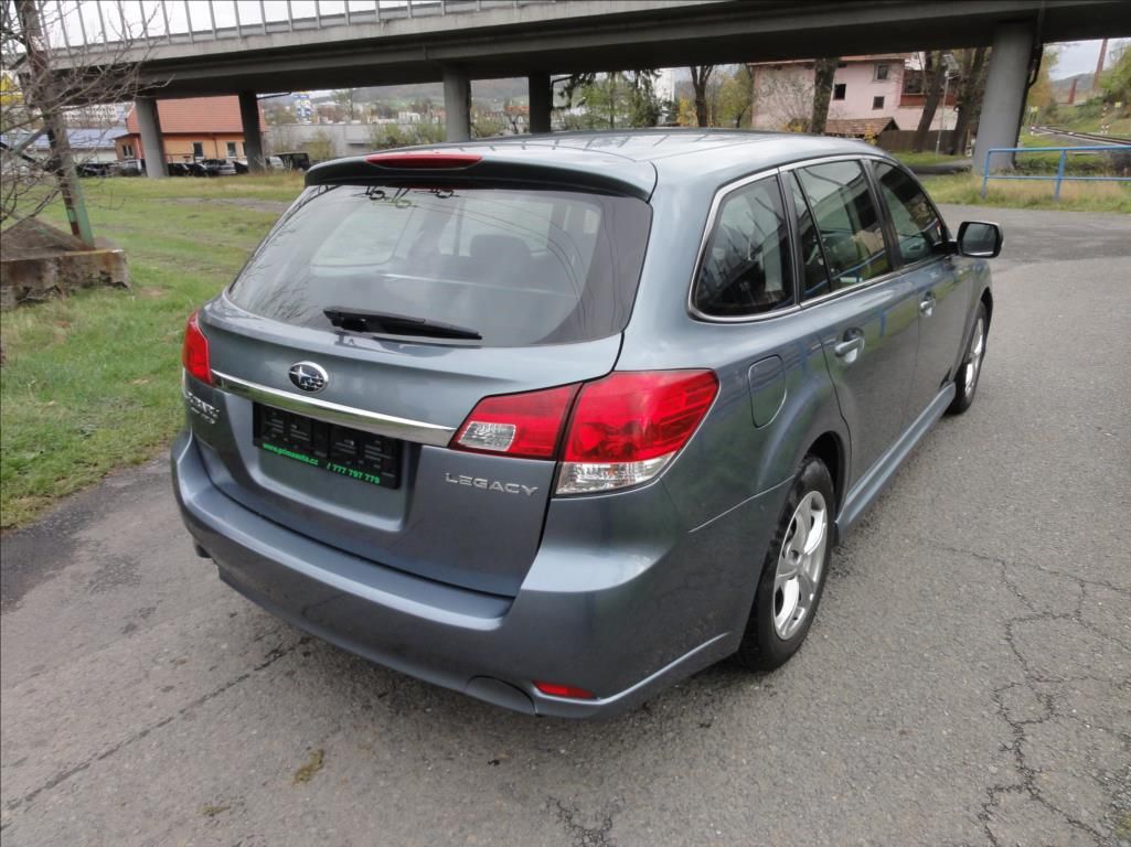 Subaru Legacy, 2,0 TOP stav Serviska 4X4 - fotka 4