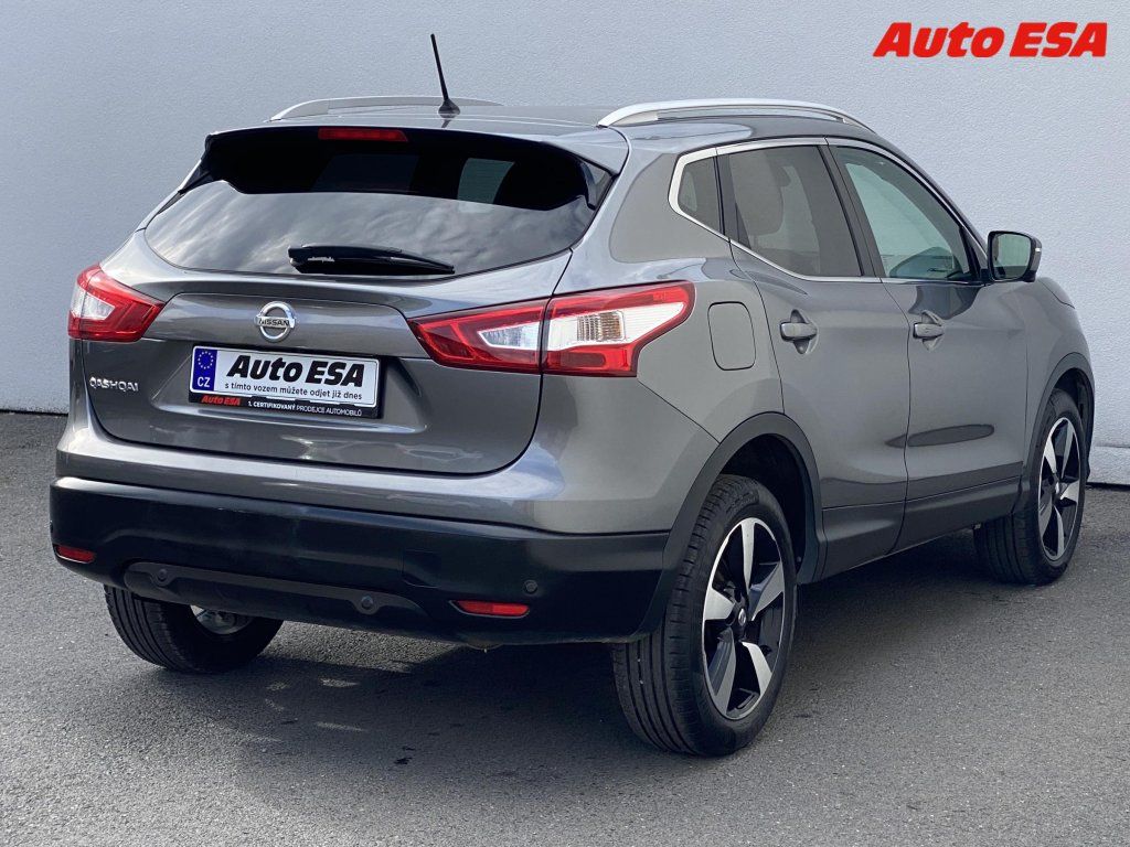 Nissan Qashqai, 1.2DiG-T,Acenta,AT,navi - fotka 5