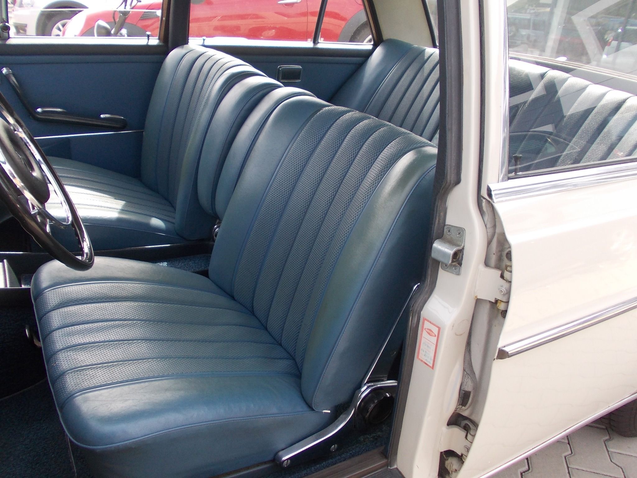 Mercedes-Benz Třídy S, S 280 W108 - fotka 6