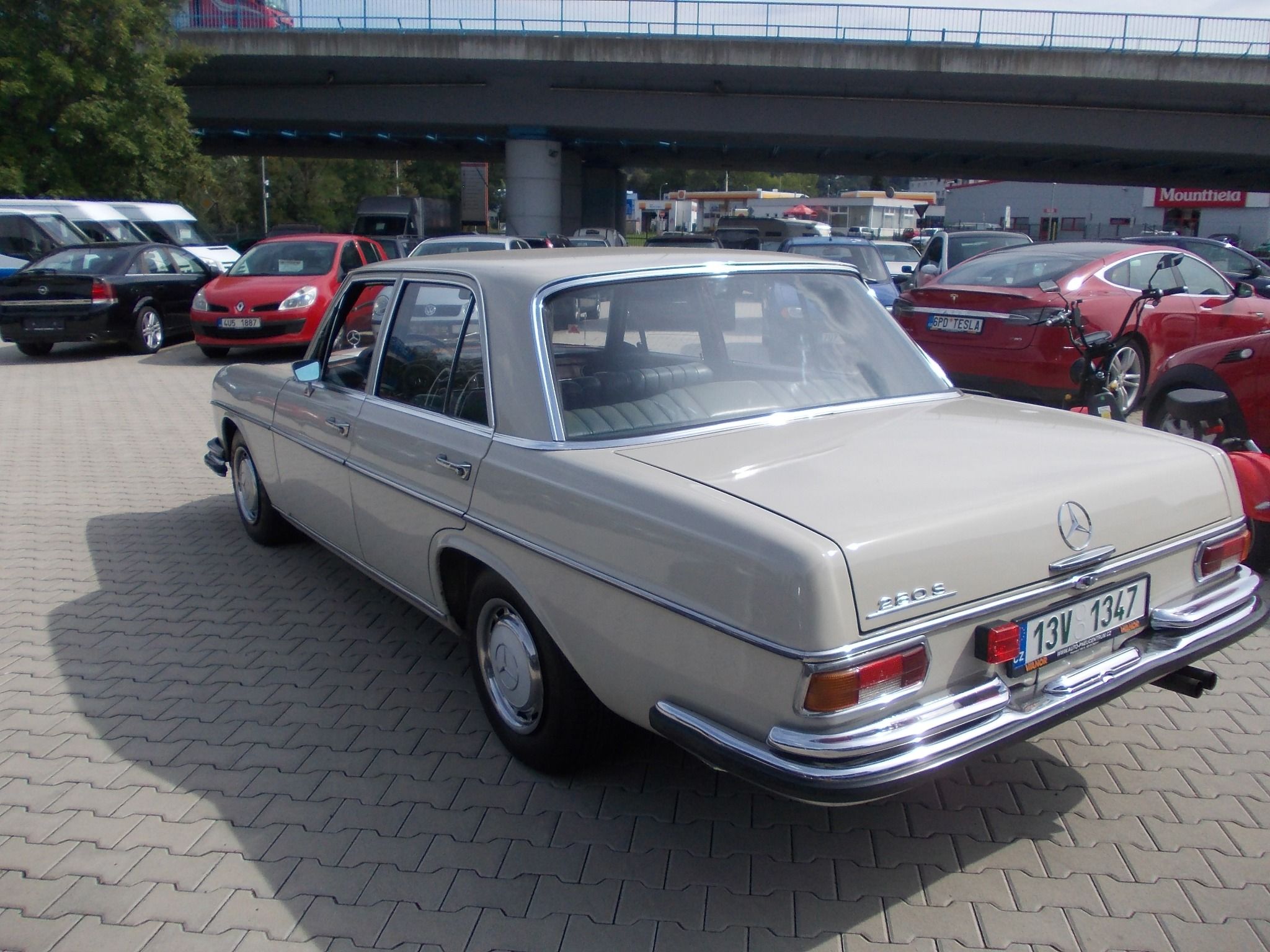 Mercedes-Benz Třídy S, S 280 W108 - fotka 4