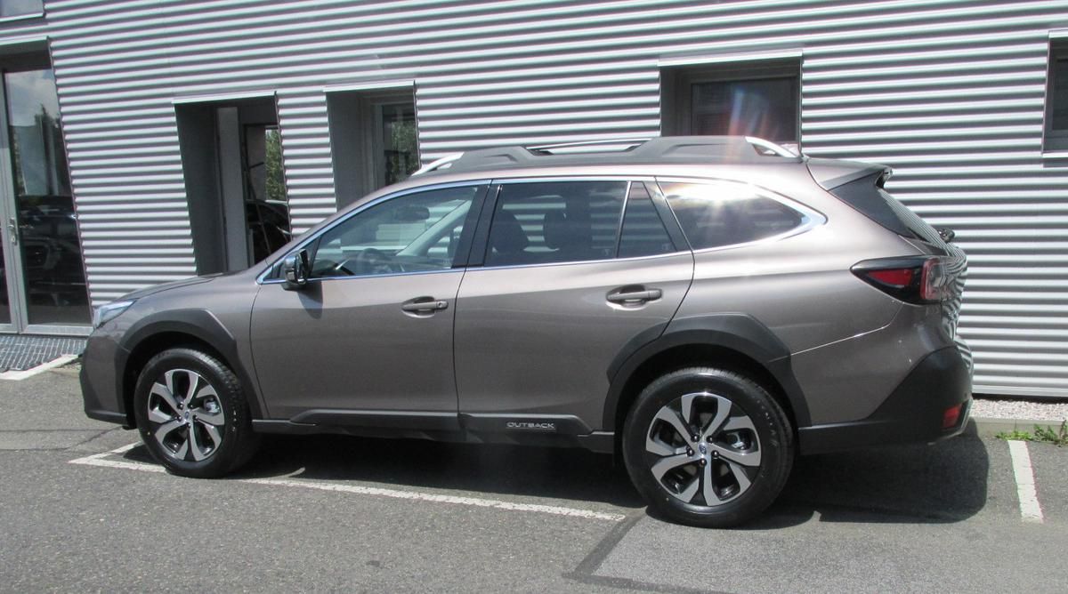 Subaru Outback, 2,5i TOURING MY25.5 - fotka 3