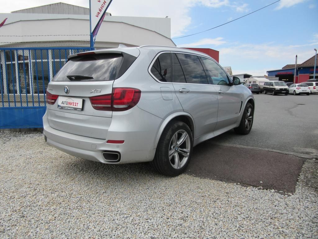 BMW X5, 3,0 d X DRIVE,M-PAKET - fotka 4