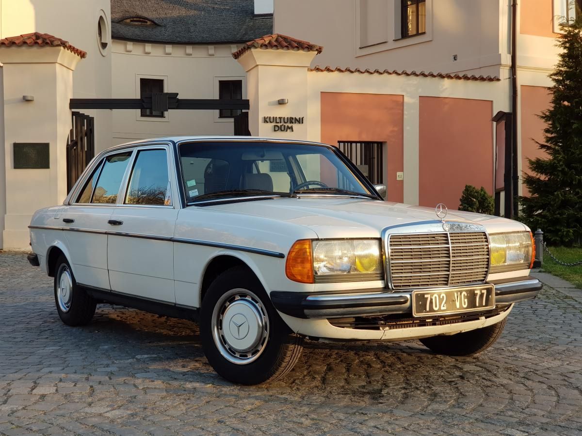 Mercedes-Benz, W123 200E 1.MAJ+originál stav! - fotka 6