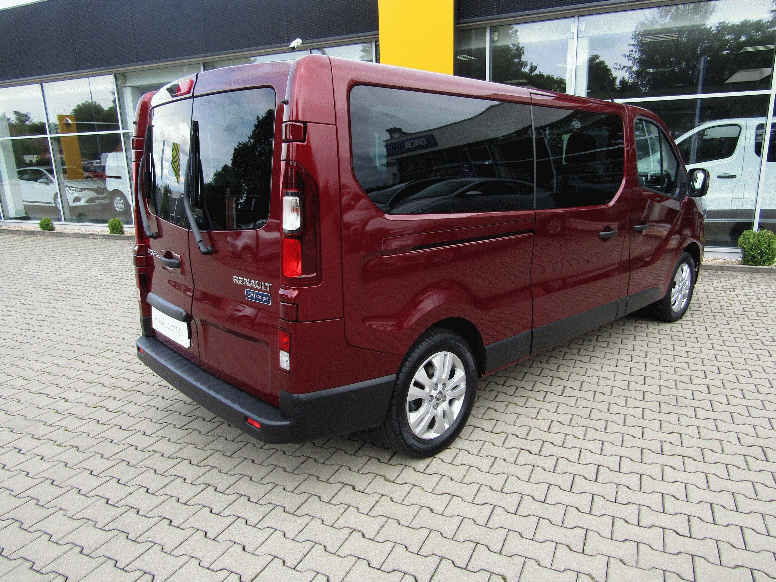 Renault Trafic, Blue dCi 150 Cool L2 9 míst - fotka 2