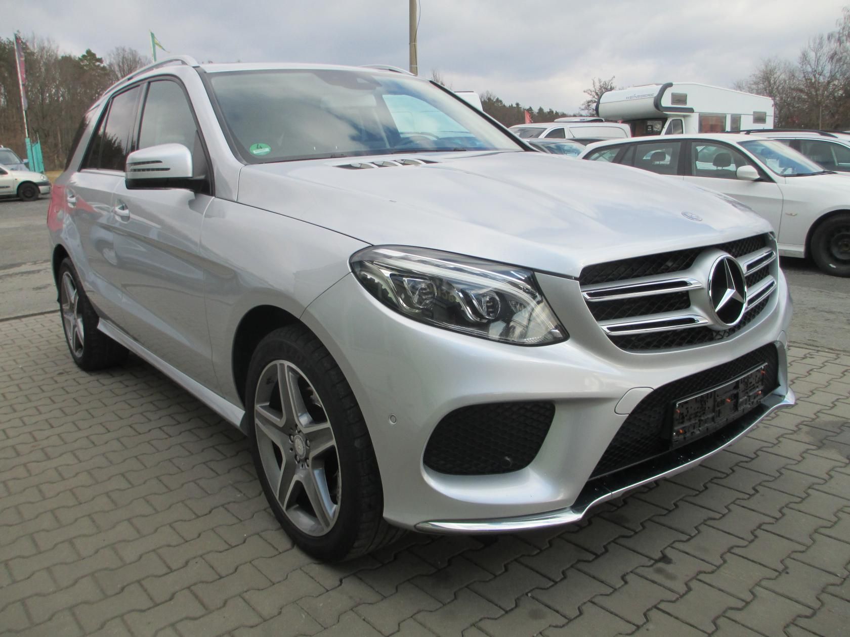 Mercedes-Benz GLE, 250d,150kW,AMG,WEBASTO,LED,DPH - fotka 3
