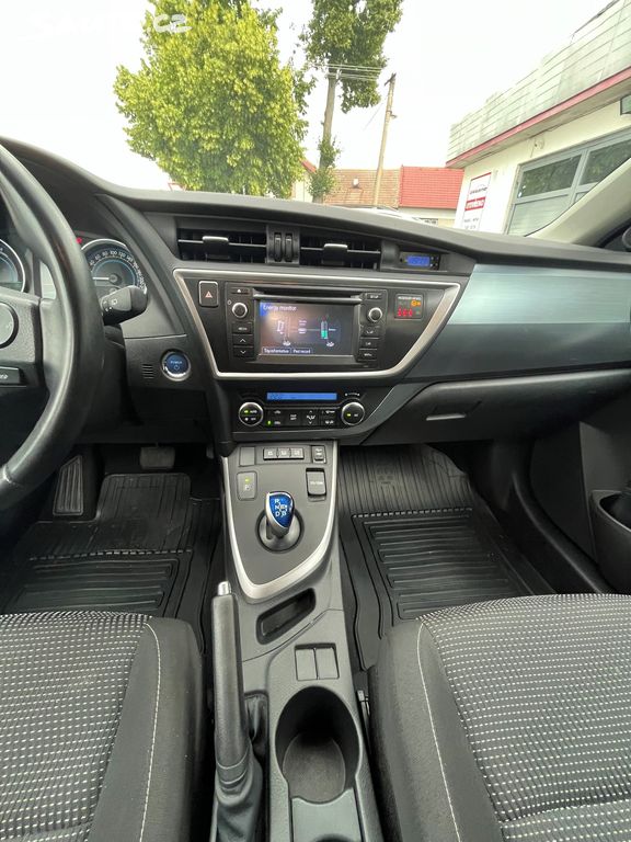 Toyota Auris, fotka 12