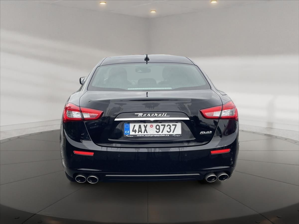 Maserati Ghibli, 3,0 V6 D 202KW ČR - fotka 5