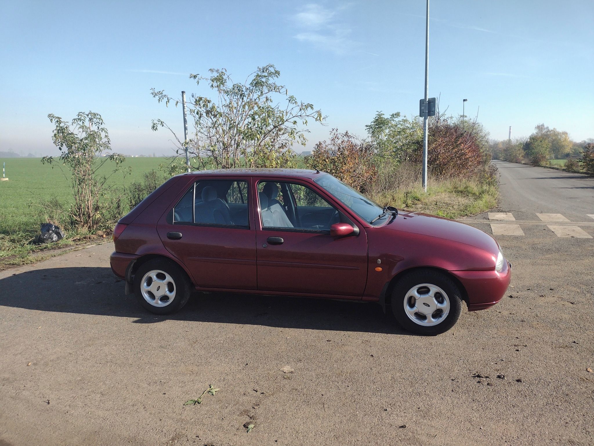 Ford Fiesta, 1,25 16V 55kW GHIA  KLIMA - fotka 4