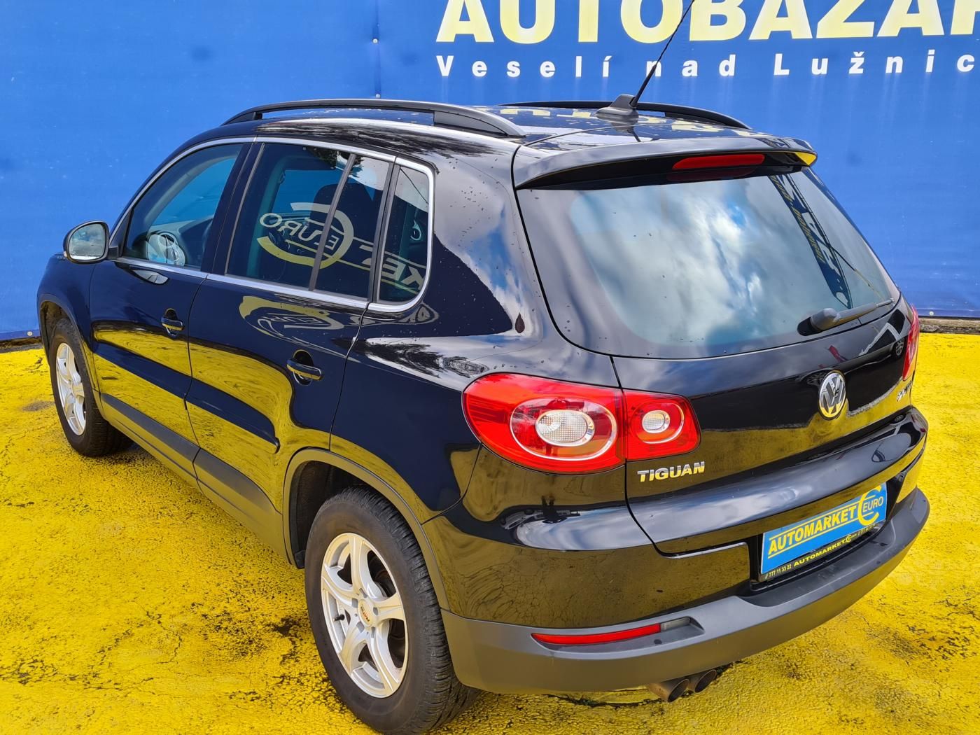 Volkswagen Tiguan, 2,0 TDi 4-MOTION TRACK,KUŽE,XE - fotka 6