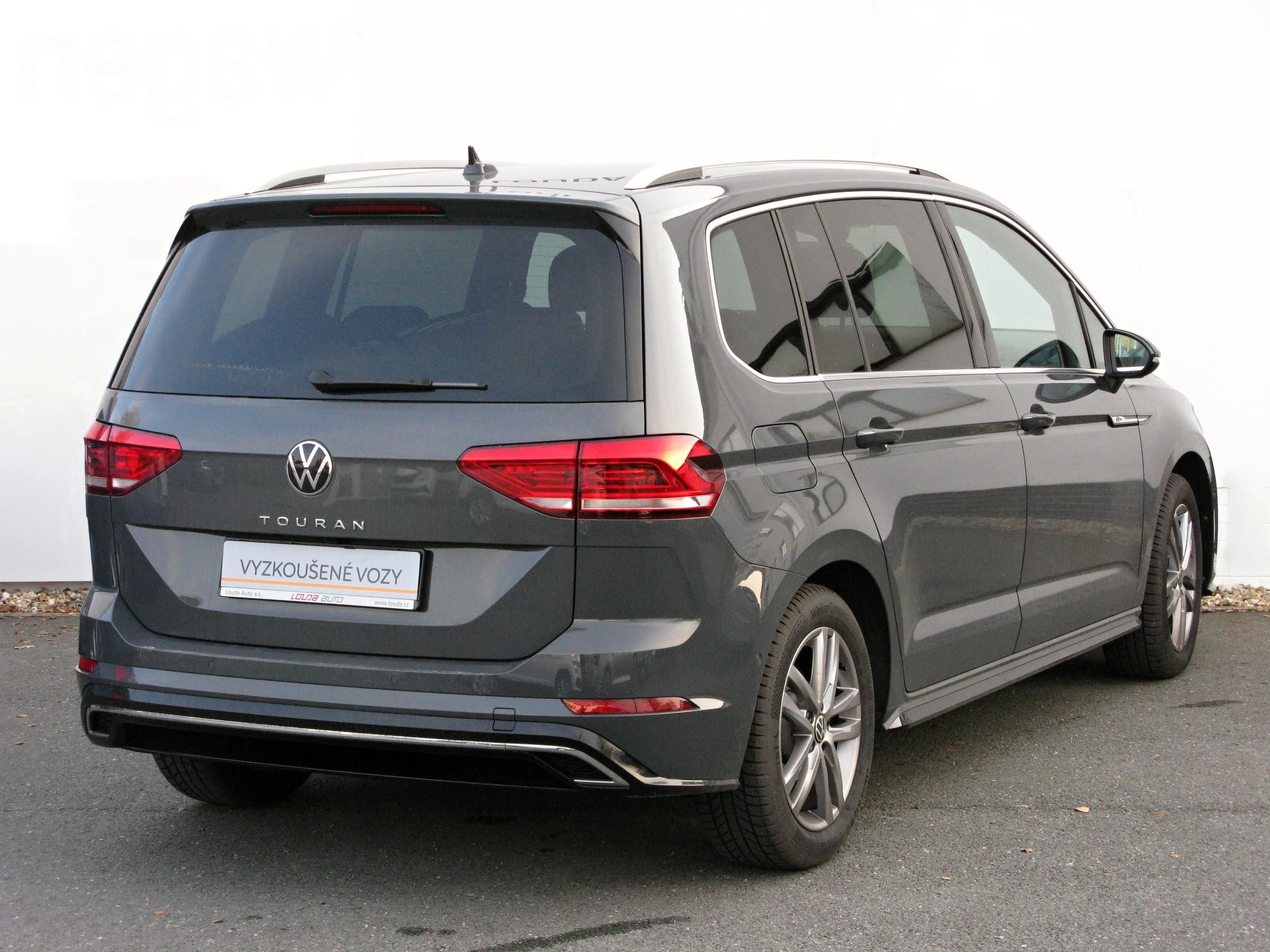 Volkswagen Touran, R-line 1.5 TSI 110 kW - fotka 2