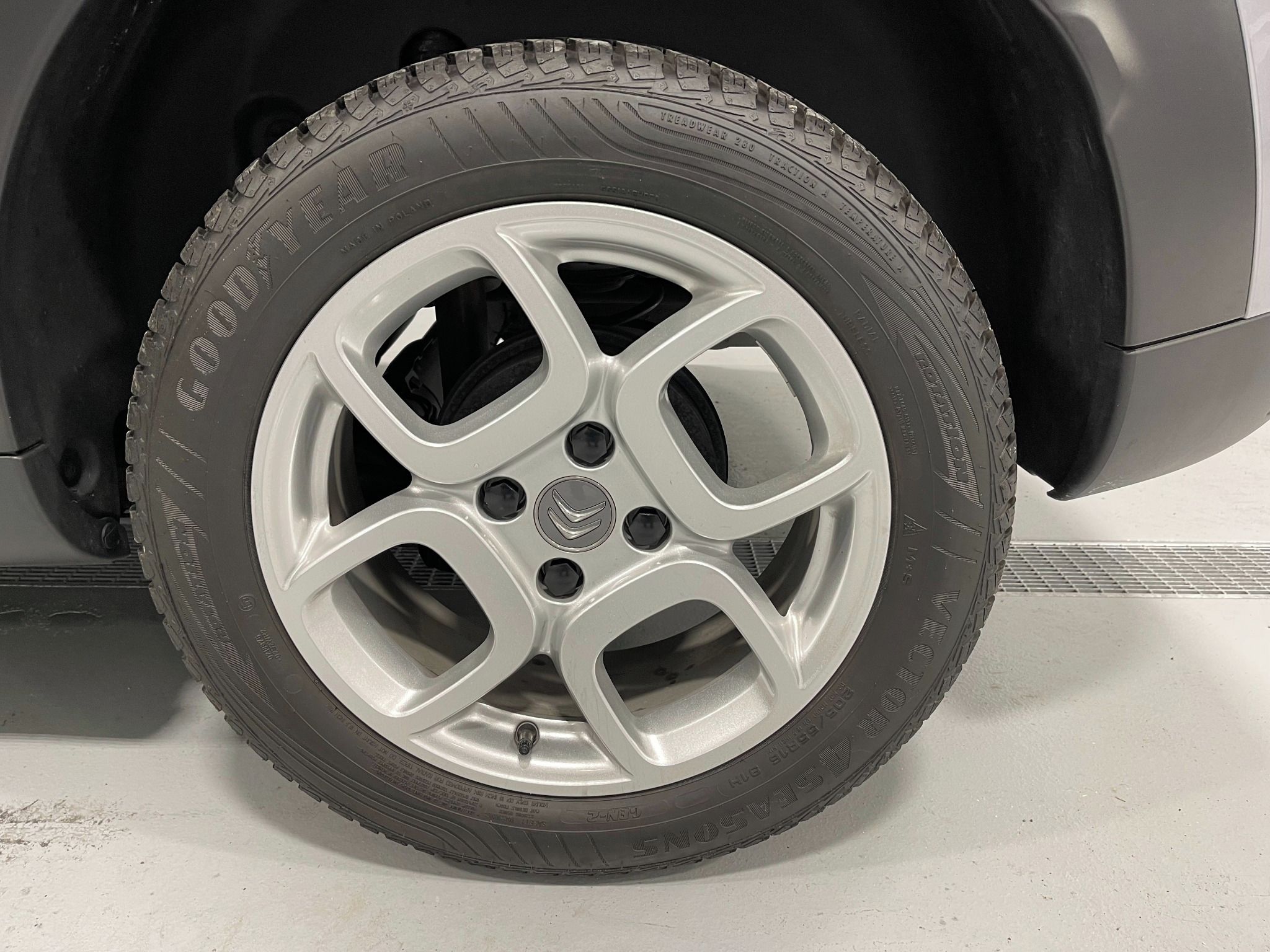 Citroën C4 Cactus, 1.2 PT Business - fotka 3