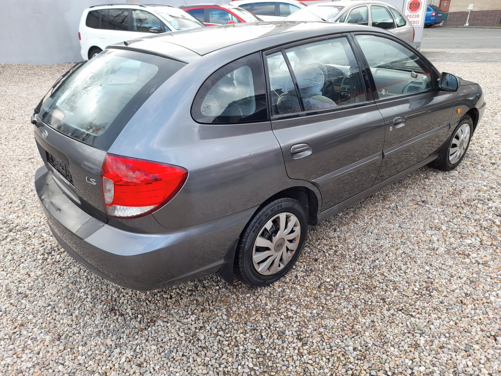 Kia Rio, 1.3i 60KW Kombi - fotka 5
