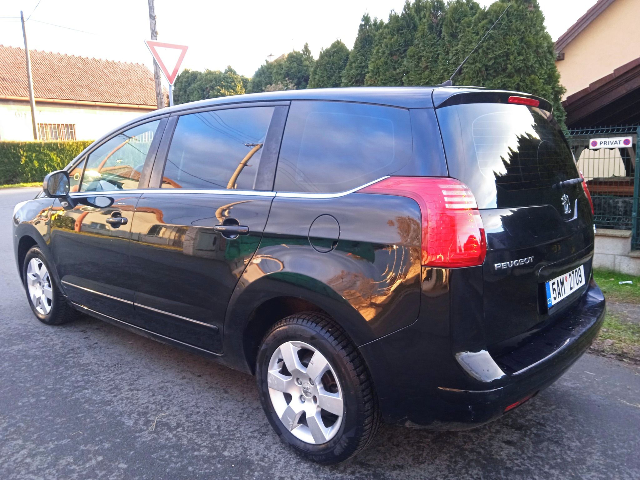 Peugeot 5008, 1,6HDi82kw,ALU,BLACK,DIGIKLIMA - fotka 6