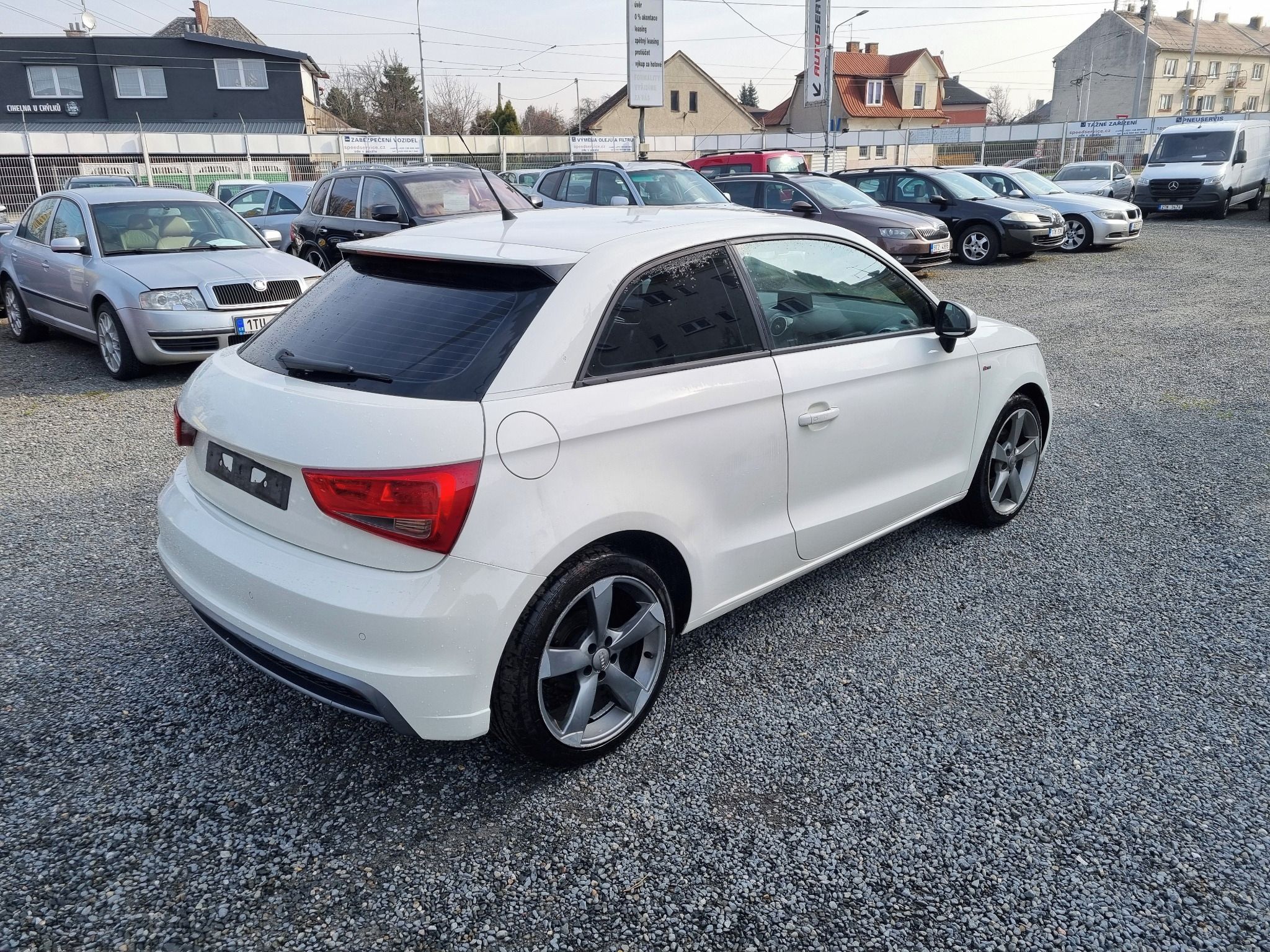 Audi A1, 1.6TDi 77kw s-line - fotka 4