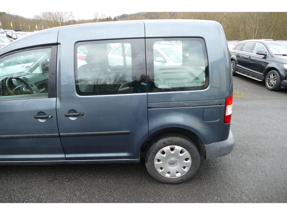 Volkswagen Caddy, 1,6 75KW LIVE KLIMA - fotka 5