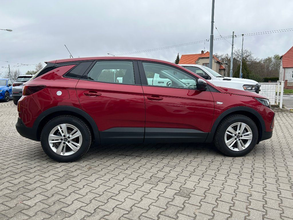 Opel Grandland, 1,2 Turbo 96 kW MT6 - fotka 6