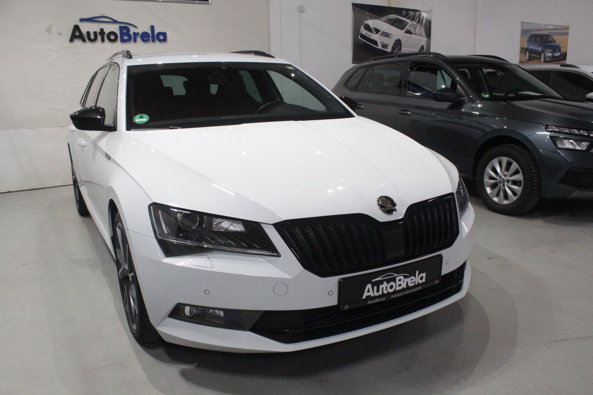 Škoda Superb, 2.0TDI DSG 4x4 SportLine 140kW - fotka 2