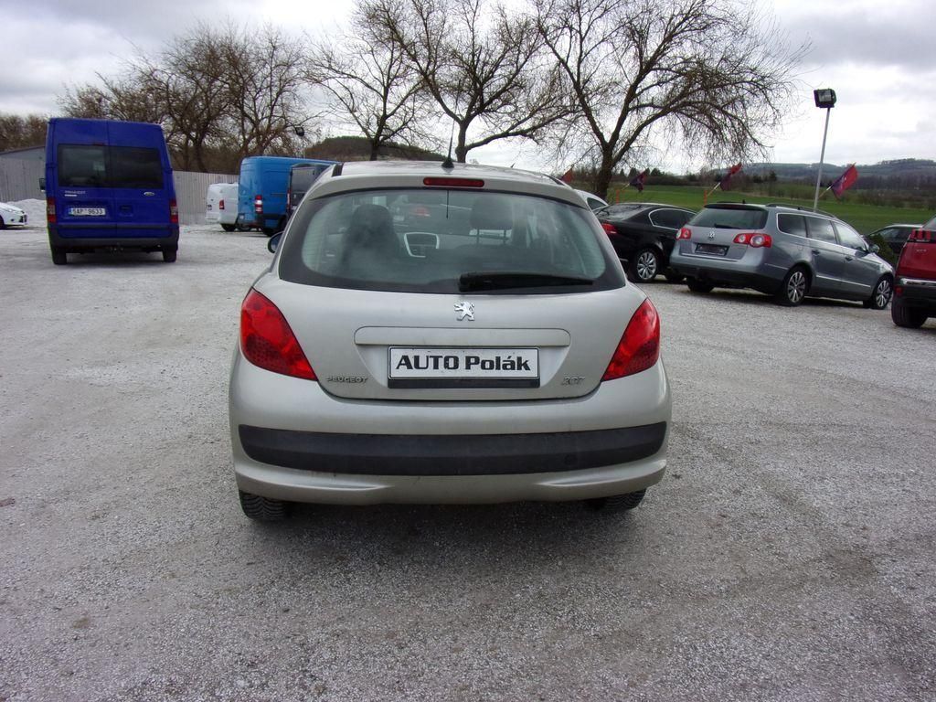 Peugeot 207, 1.4 16V VTi Trendy - fotka 6