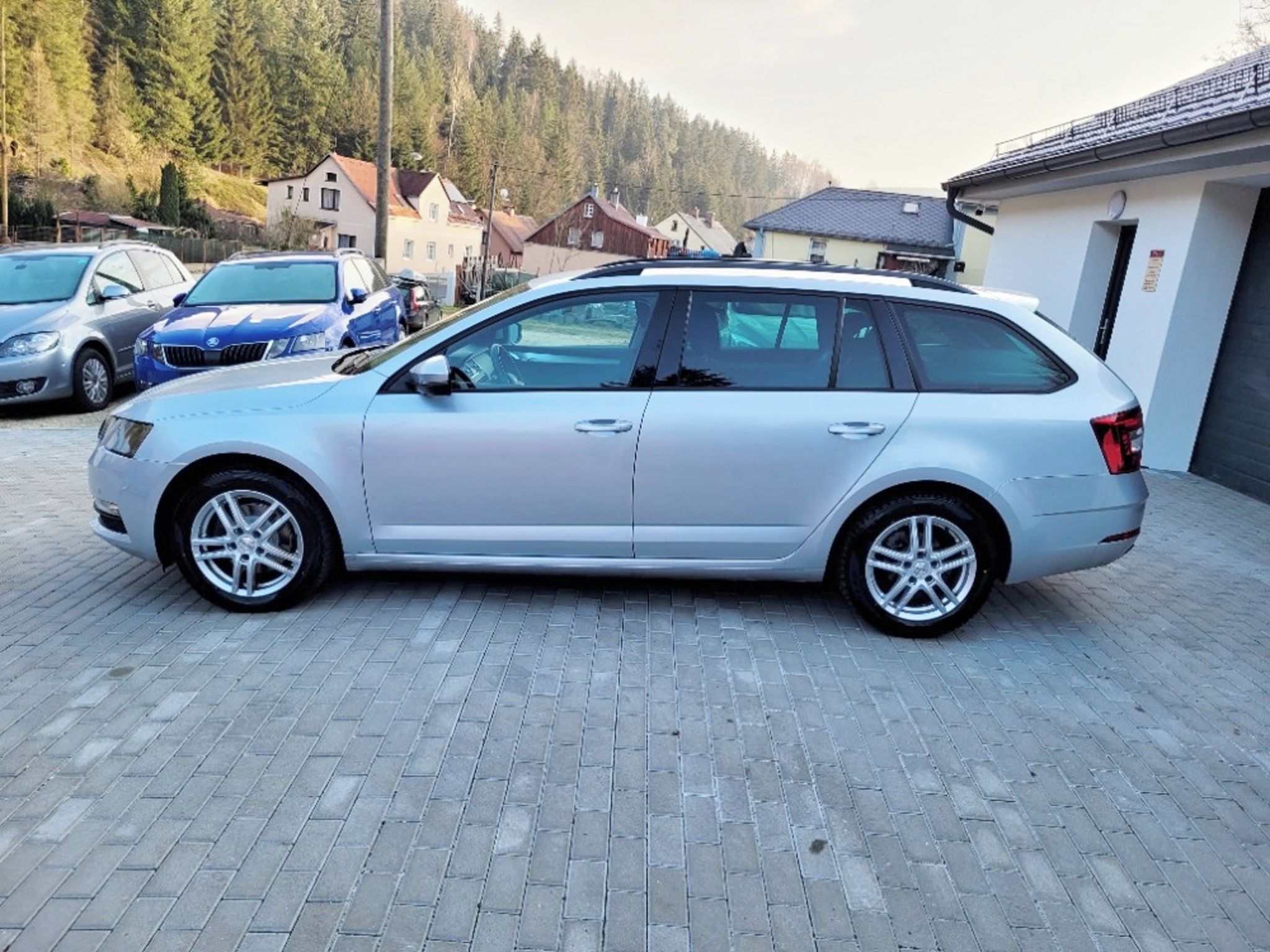 Škoda Octavia, 2.0 TDI (110 kW), nové rozvody - fotka 5
