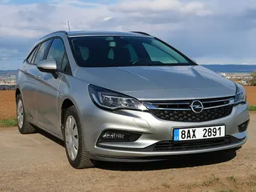 Opel Astra, 77kW, Kombi, DPH, Klima
