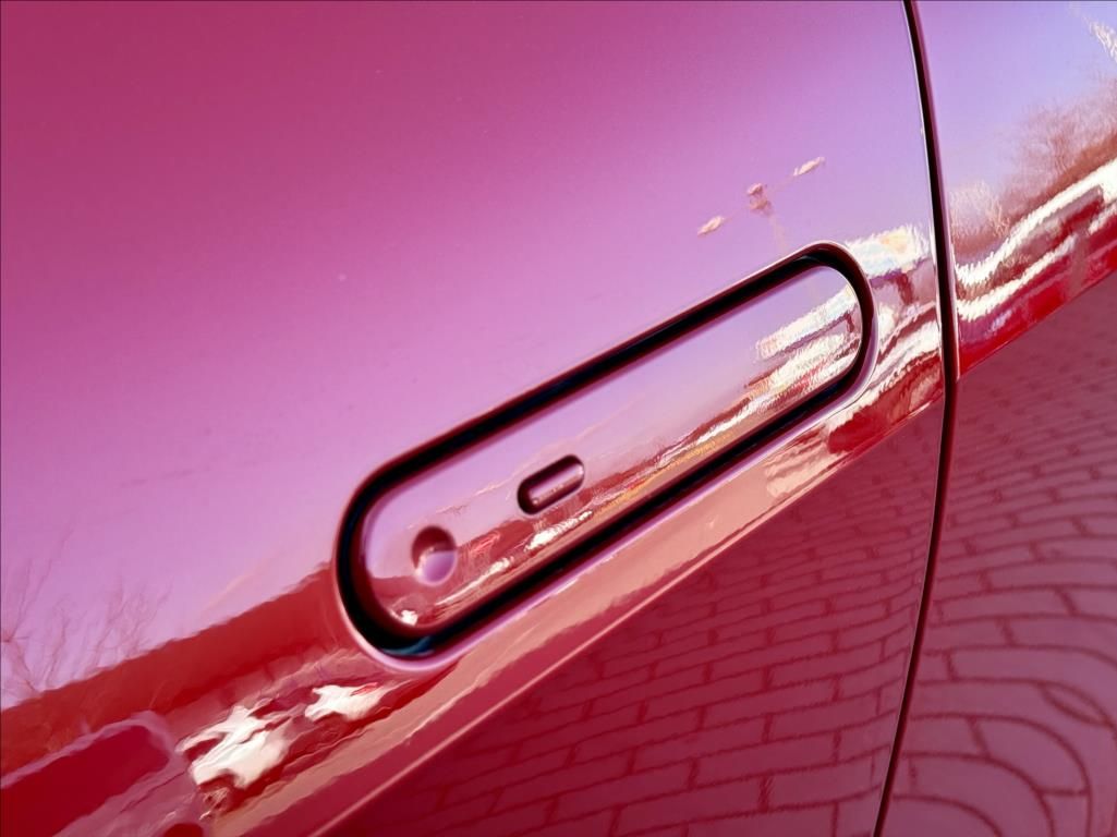 Toyota C-HR, 2,0 Hybrid E-CVT Executive - fotka 5