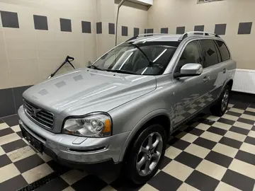 Volvo XC90, D5 AWD, plně funkční, servis