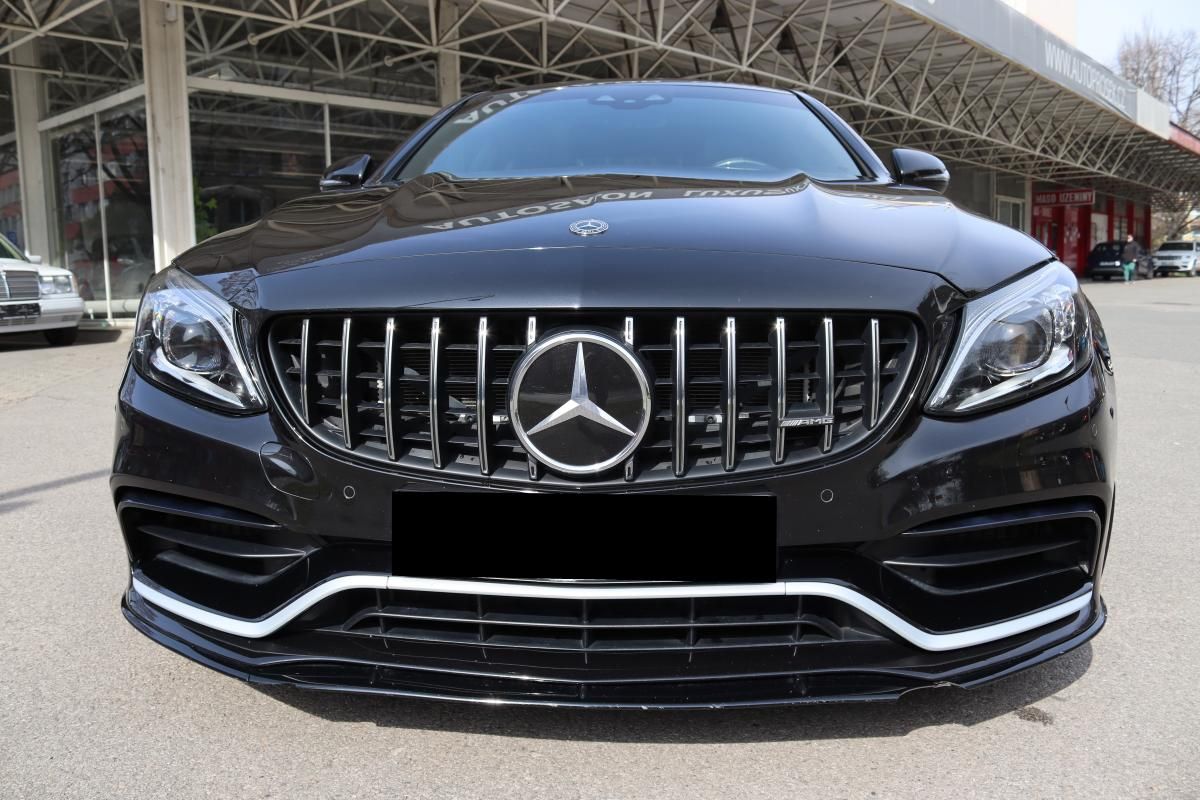 Mercedes-Benz Třídy C, AMG C63 S COUPE 4.0 V8 BITURBO - fotka 3