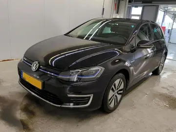 Volkswagen e-Golf, Electric 36kWh  Tepelné čerpad