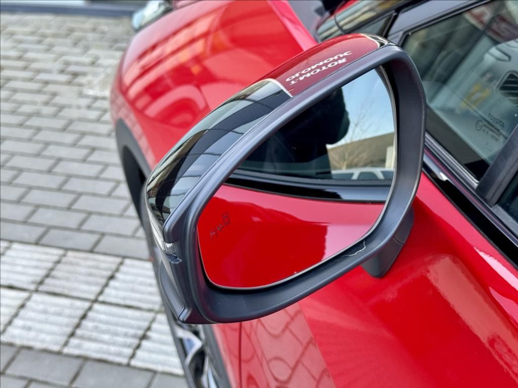 Toyota C-HR, 2,0 Hybrid E-CVT Executive - fotka 6