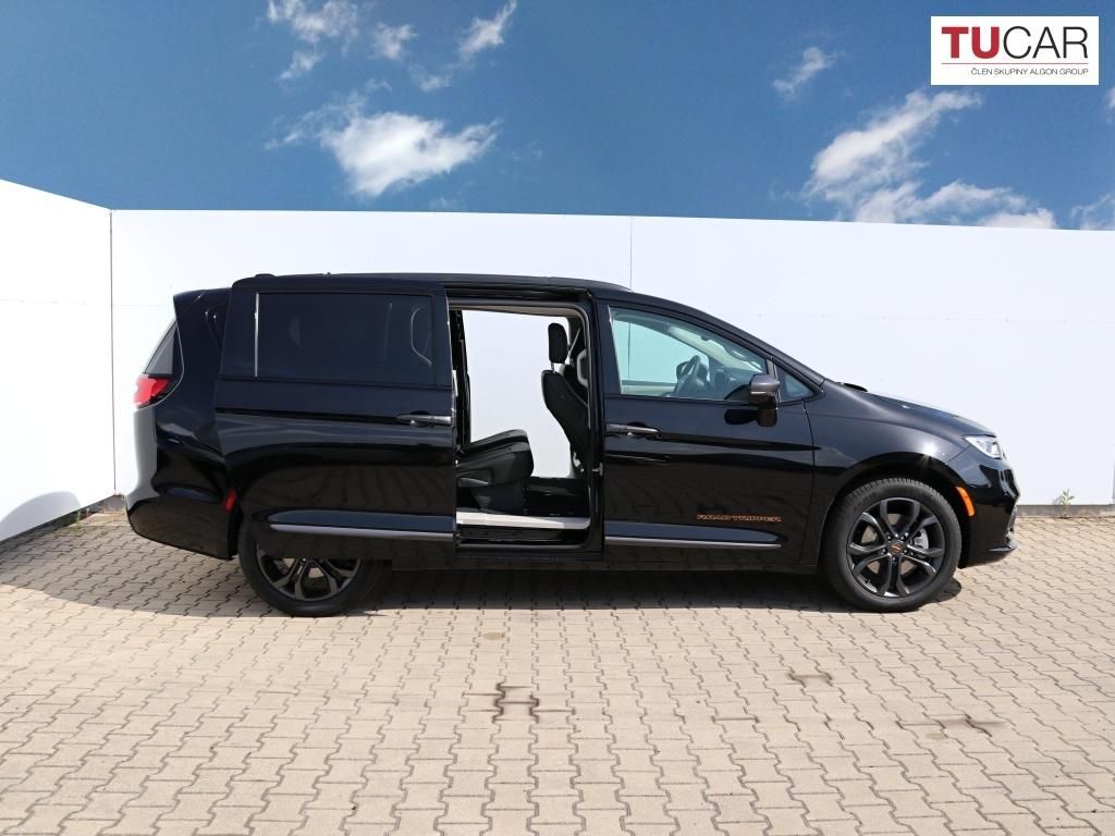Chrysler Pacifica, Touring L AWD Road Tripper - fotka 5